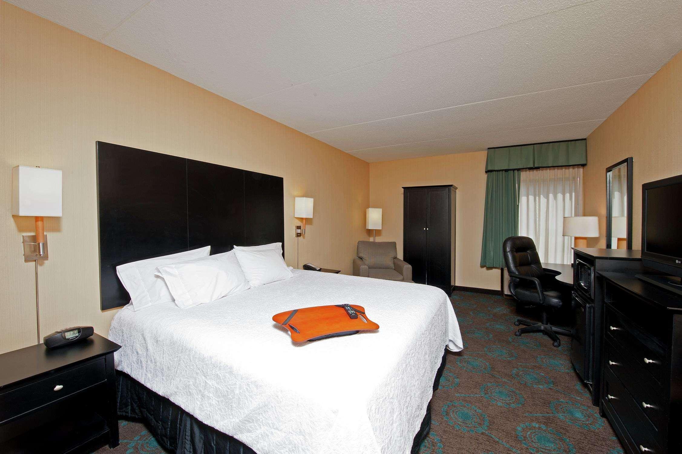Hampton 3*